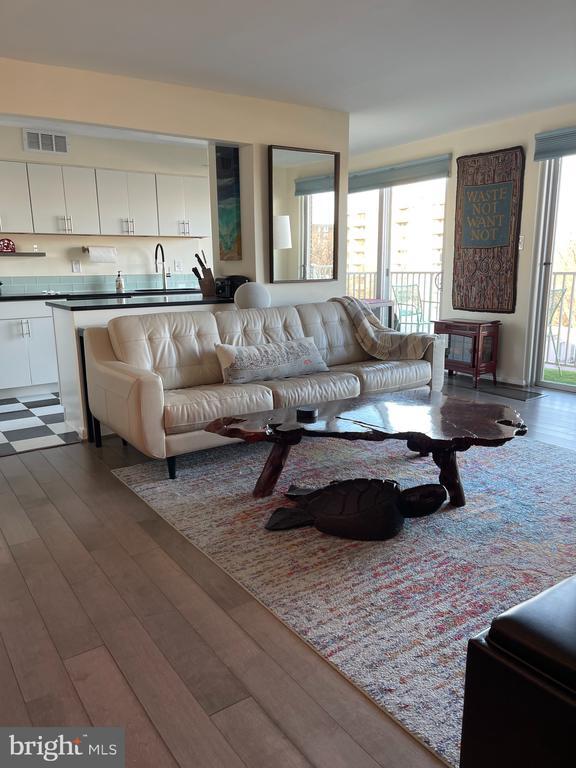 Foto principal - 510 N St SW