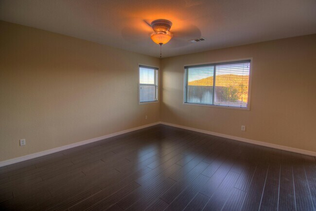 Foto del edificio - 23434 Badger Creek Ln