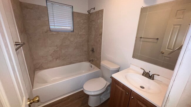 Foto del edificio - 701 Hickory St