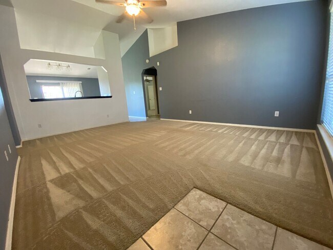 Foto del edificio - Southfield Heights Cutie! 3 Bed 2 Bath 2 C...