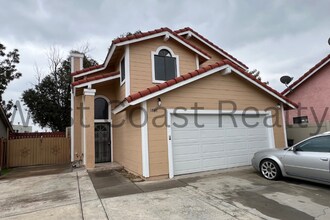 Building Photo - 1847 S Raintree Pl