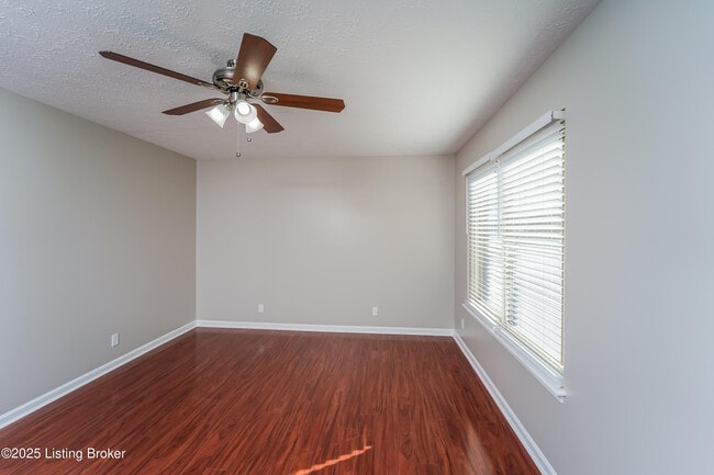 Building Photo - 3815 Hillcross Dr