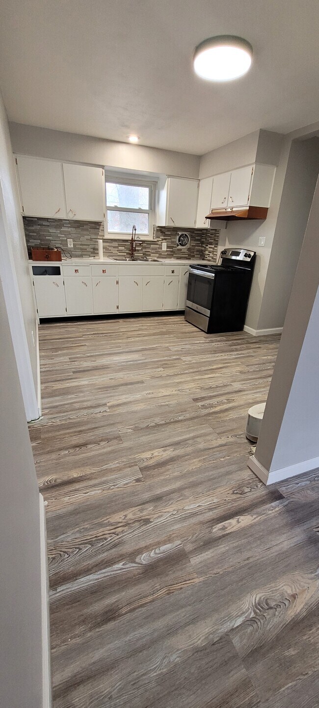 1907 Menard Dr Unit 1907, Belleville, IL 62220 Condo for Rent in