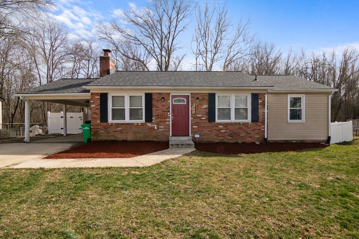 Primary Photo - 3801 Blackwater Rd