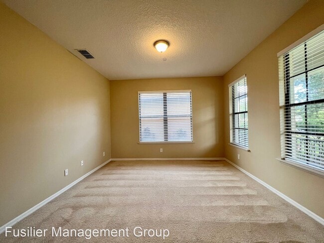 Building Photo - 5 br, 3.5 bath House - 10340 Kristen Park ...