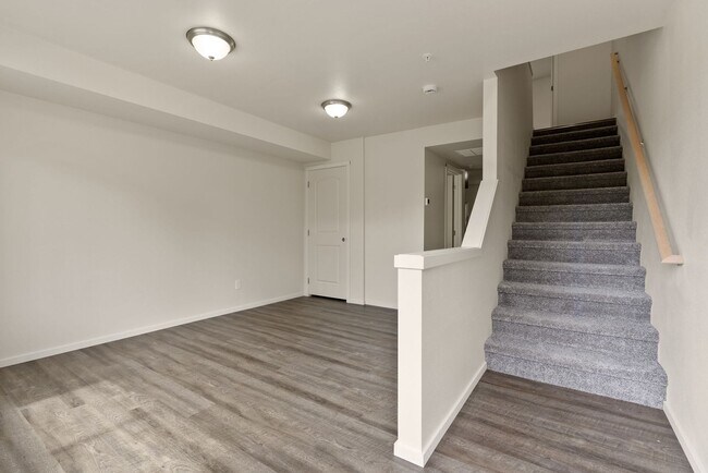 Foto del edificio - Alki Townhomes 2-bedrooms, 1.5 bathrooms