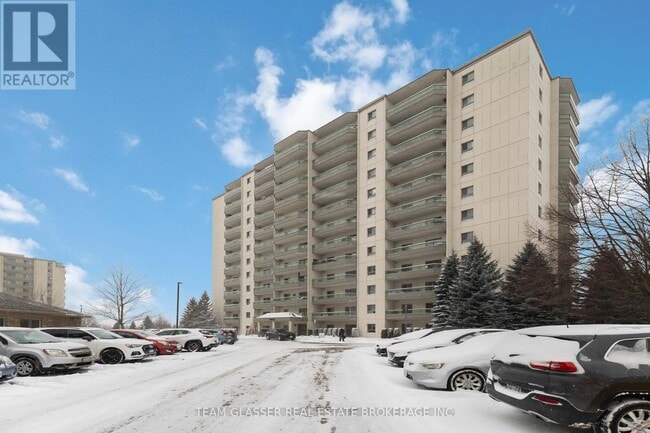 Photo du bâtiment - 1460 Beaverbrook Ave