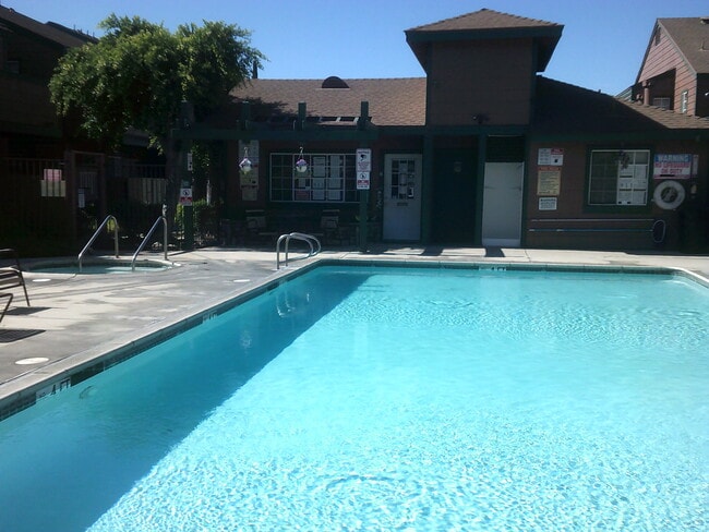 Piscina - Stonegate