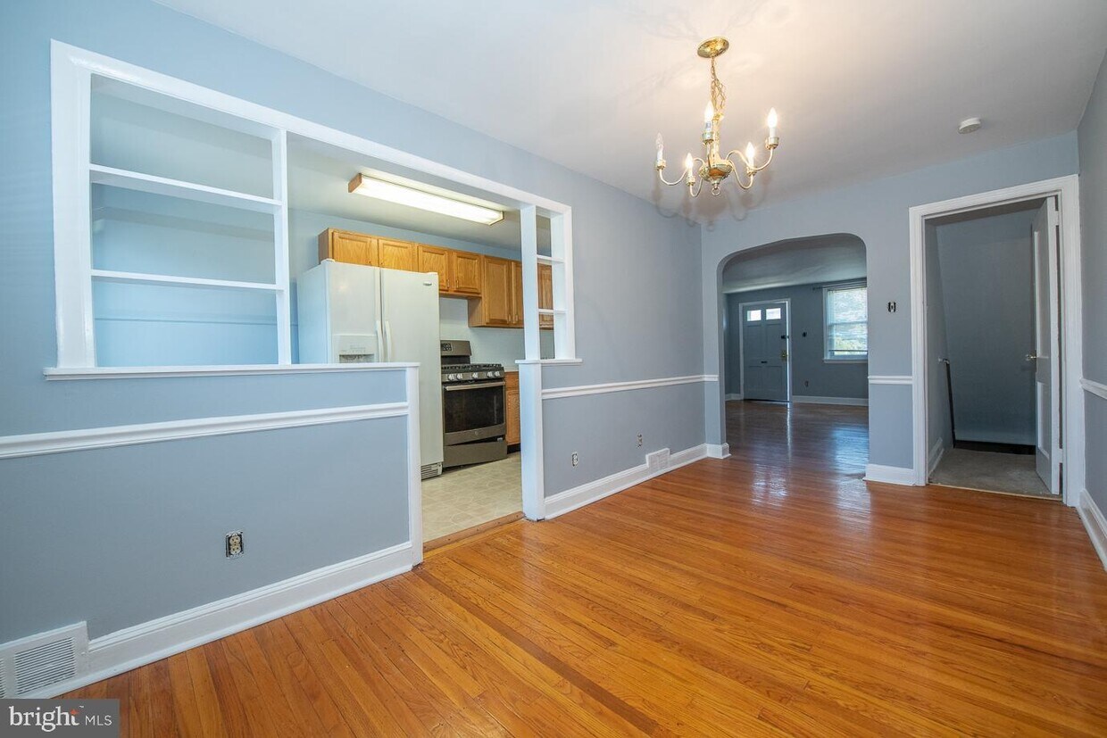 2275 S Harwood Ave, Upper Darby, PA 19082 Townhouse for Rent in Upper