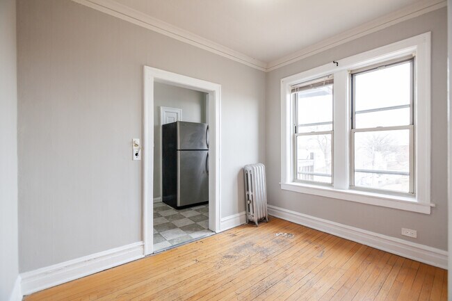 Foto del edificio - 3537 N Troy St