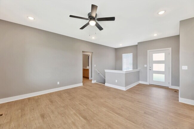Foto del edificio - 969 W Long Path Ct