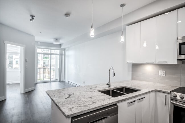 Building Photo - 20696 Eastleigh Cres