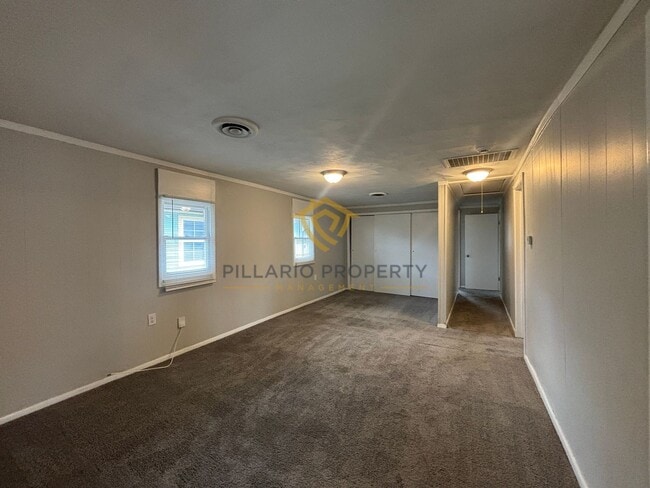 Building Photo - 2422 Coyner Ave