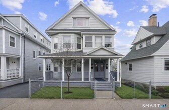 Building Photo - 831-833-833 William St