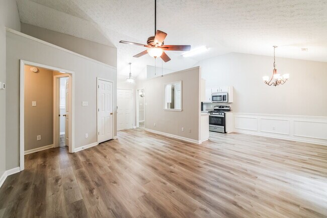 Building Photo - 47 Noah Dr