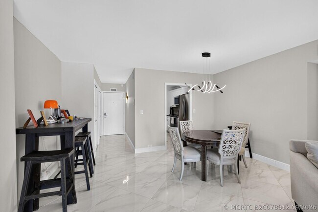 Building Photo - 1208 Marine Way W