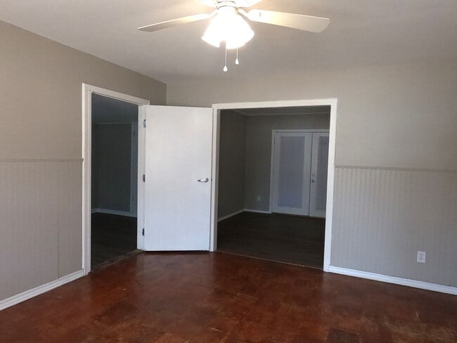 Building Photo - Newly Renovated Home In Frayser