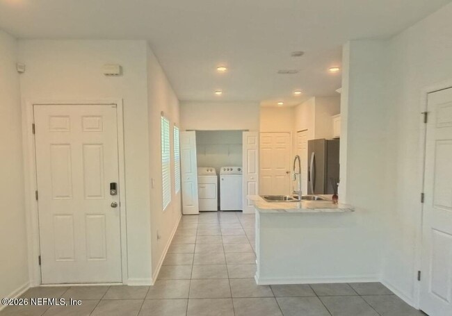 Building Photo - 3994 Haymon Ave