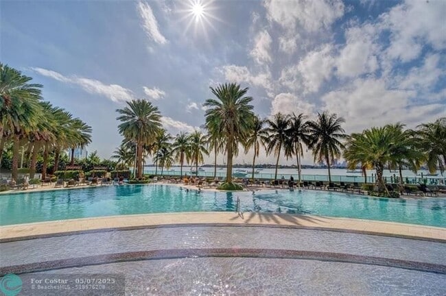 Foto del edificio - 1500 Bay Rd