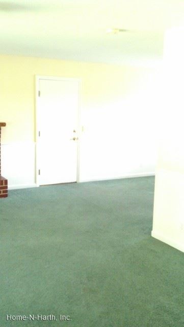 Building Photo - 3 br, 2 bath House - 8127 E. Peachtree