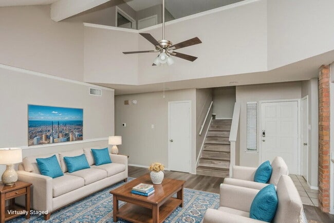 Building Photo - 2413 Claremont Dr