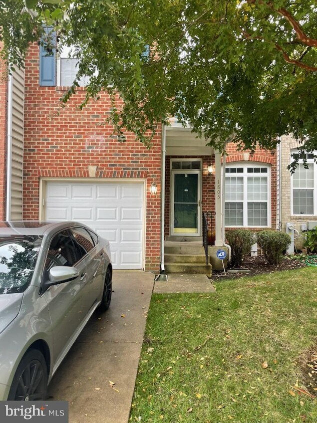 1805 Foxwood Cir, Bowie, MD 20721 Townhome Rentals in Bowie MD