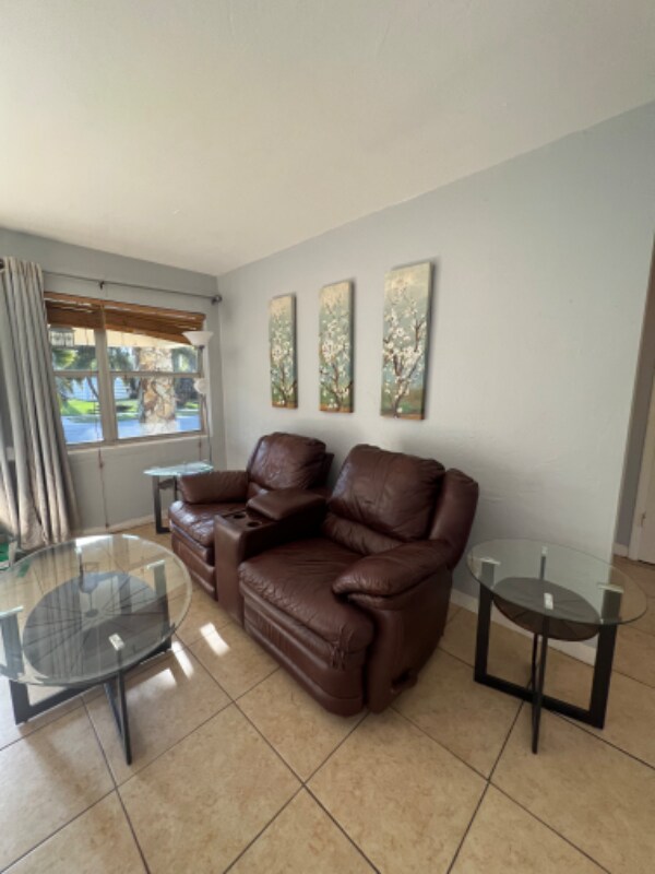 Foto principal - 413 SW 2nd Ave