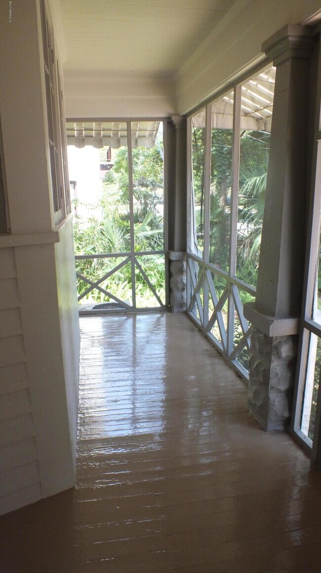 Foto del edificio - 3215 Herschel St