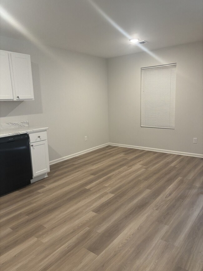 Foto del edificio - 5383 Clinchport Cir