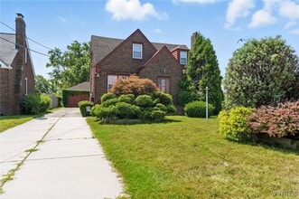 Building Photo - 841 Cleveland Dr