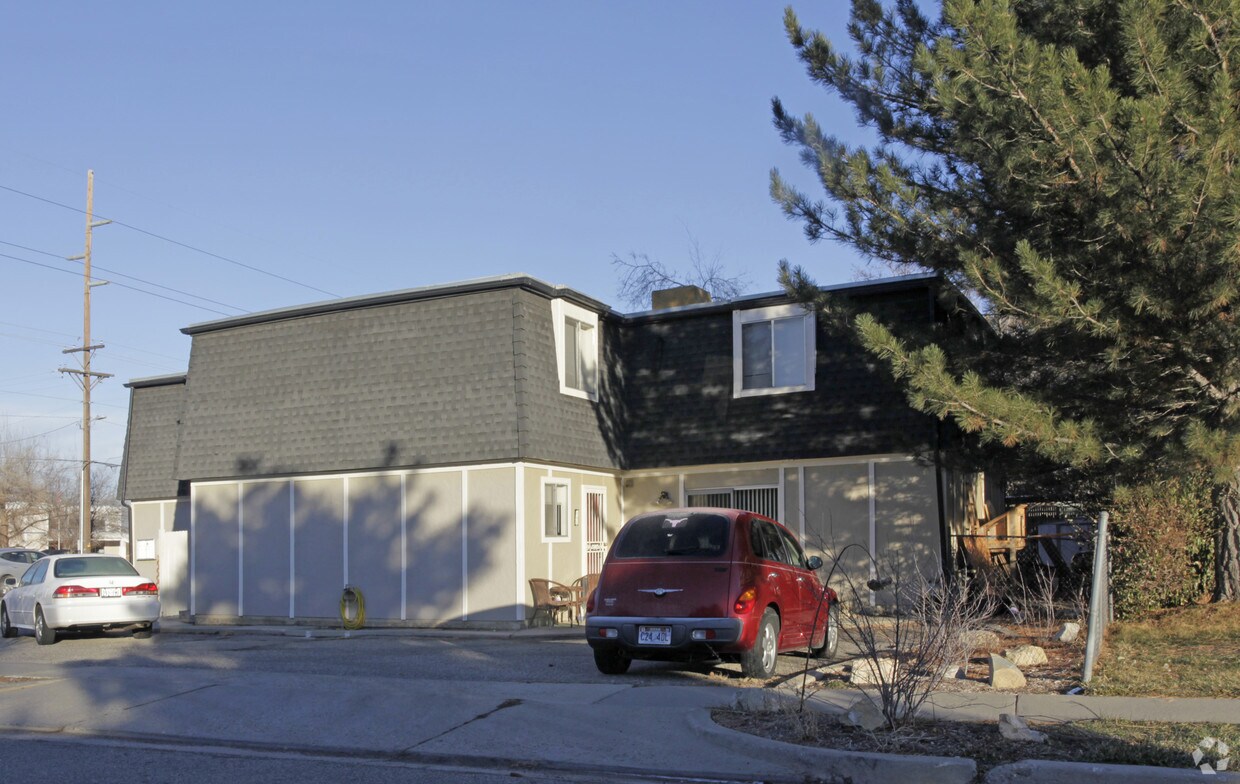 Foto del edificio - 915 E Hillview Dr