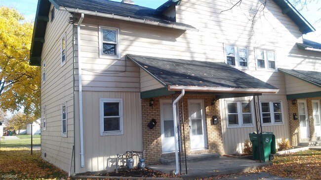 Building Photo - 483 23rd St
