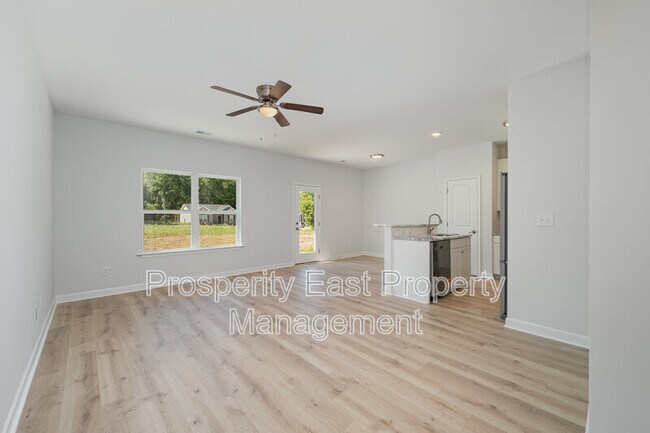 Foto del edificio - 605 Queens Rd