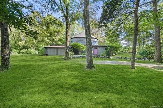 Building Photo - 48 Decker Rd