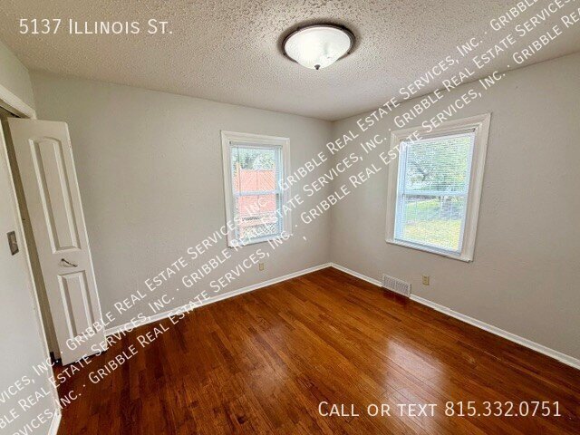 Foto del edificio - 5137 Illinois St