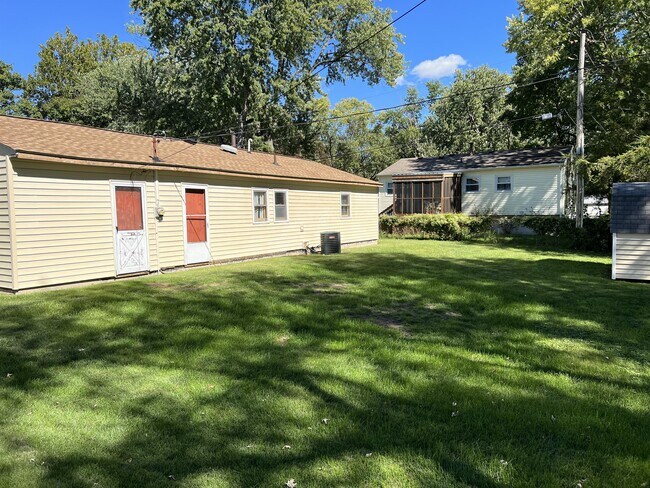 Foto del edificio - 2611 Sheridan Dr