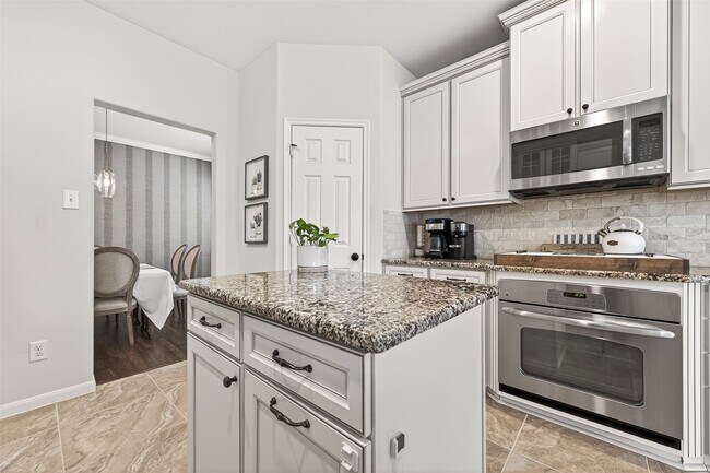 Foto del edificio - 10223 Kessler Cove Ln