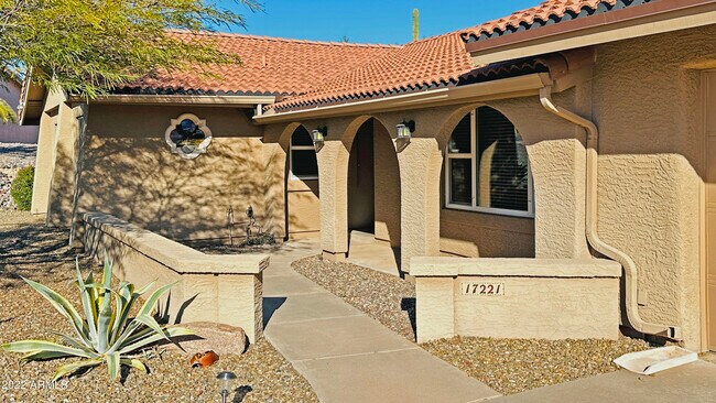 Building Photo - 17221 E Lantern Ln