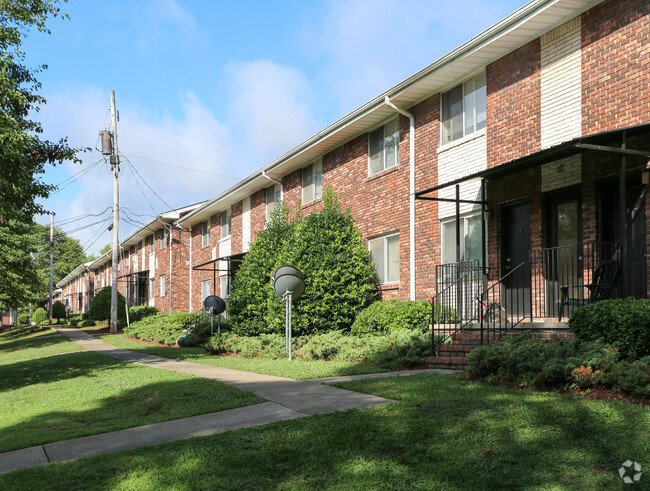 Moores Mill Village Apartments - Atlanta, GA | Apartments.com