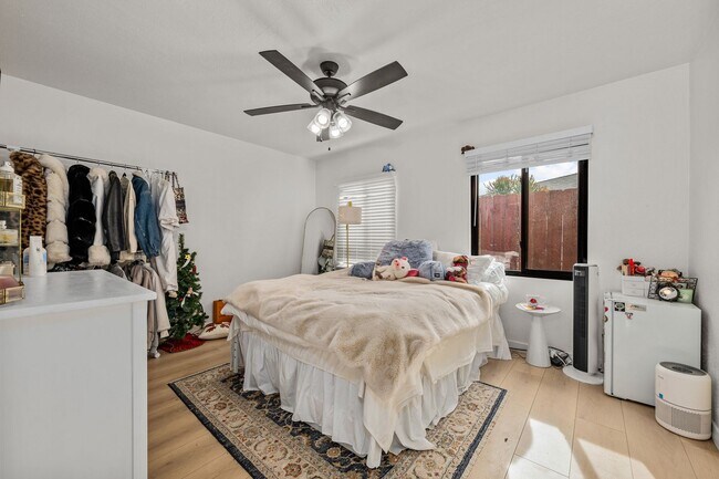 Building Photo - 5229 Rincon St