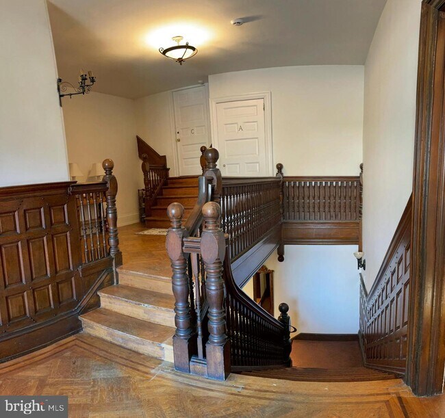 Foto del edificio - 8306 Crittenden St