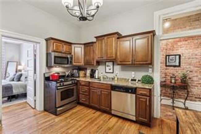 Building Photo - 2 bedroom Apartment in the Heart of The Mexican War Streets