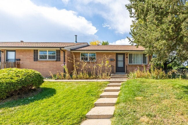 Building Photo - Lovely remodeled 2 Bed 1 Bath in Arvada