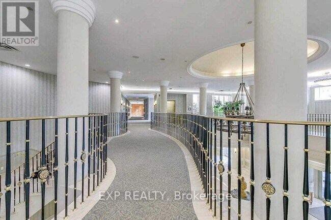 Building Photo - 35-1235 Kingsbridge Garden Cir