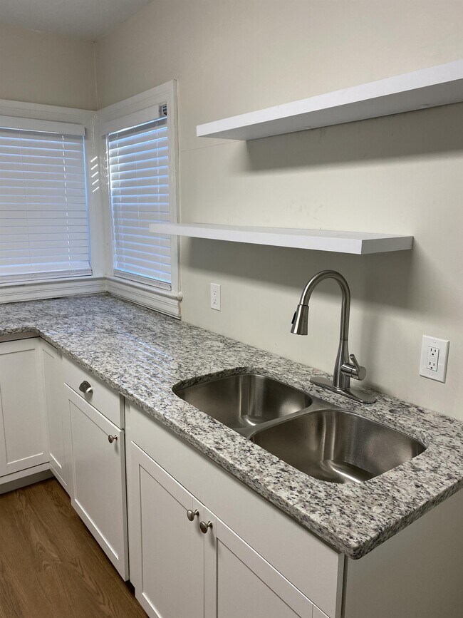 313 20th St S, Pell City, AL 35128 Townhome Rentals in Pell City AL