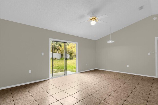 Building Photo - 2585 Newmark Dr