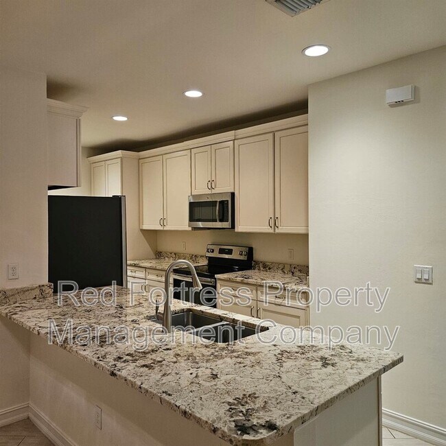 Foto del edificio - 7963 Bristol Cir