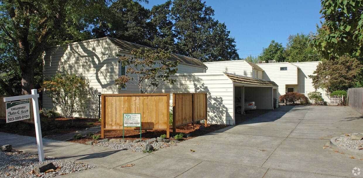 Foto principal - 345-351 18th St NE