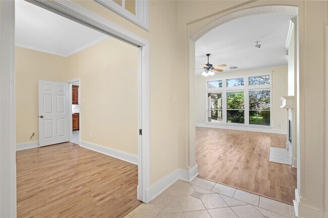 Foto del edificio - 4031 Castle Dr