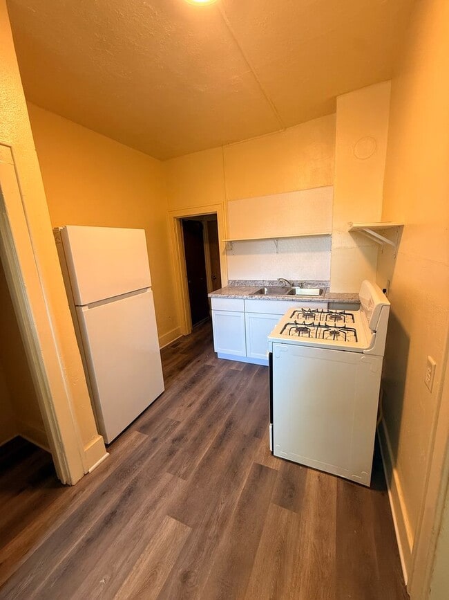 Foto del edificio - 2 bed 1 bath House for rent!